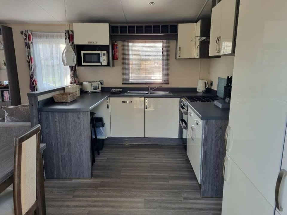 Shorefield Country Park - Holiday Accommodation 4132