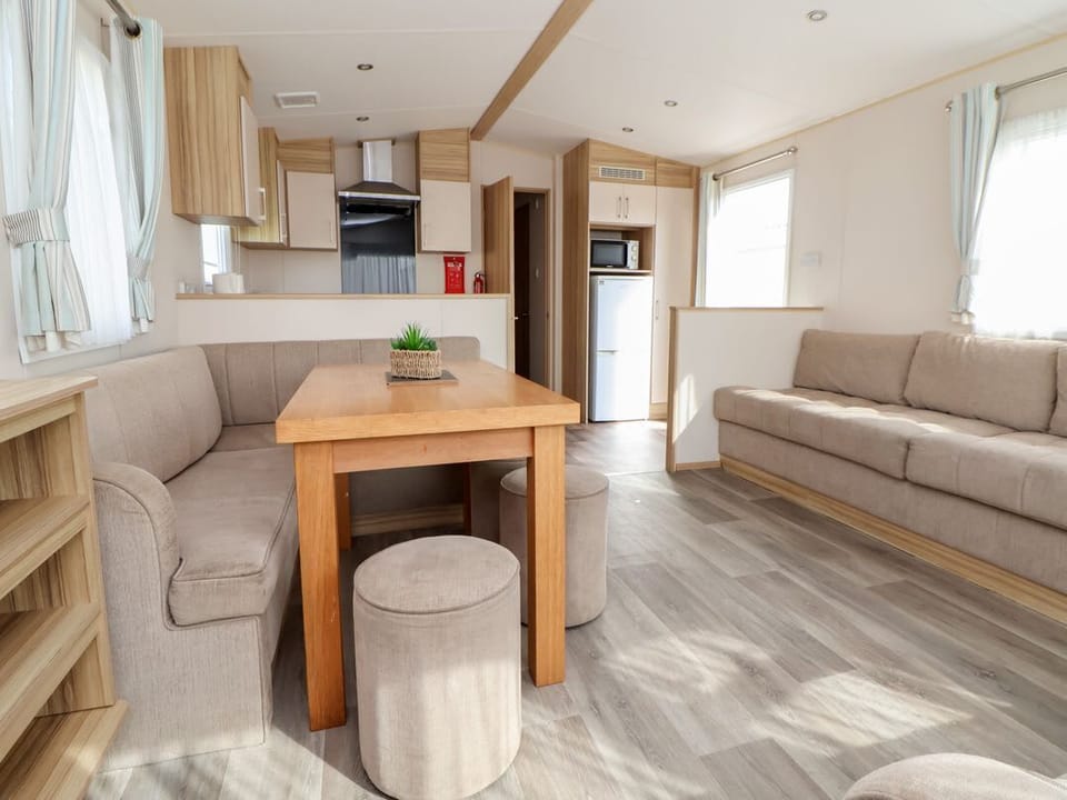 Away Resorts- Golden Sands Holiday Park, E