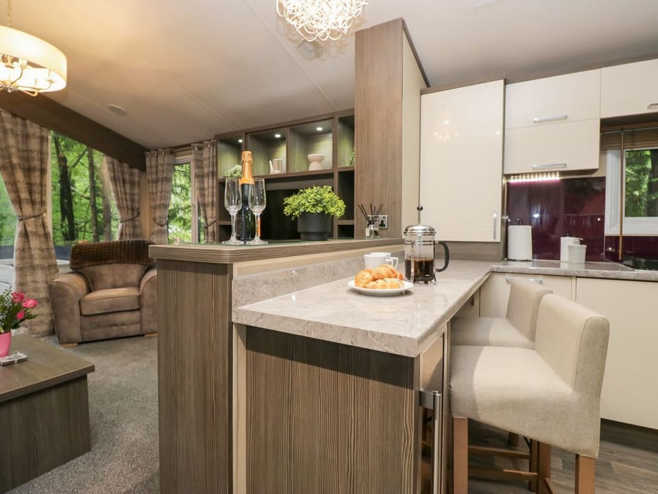 Feather Hill Lodge White Cross Bay, Skiptory Howe 38