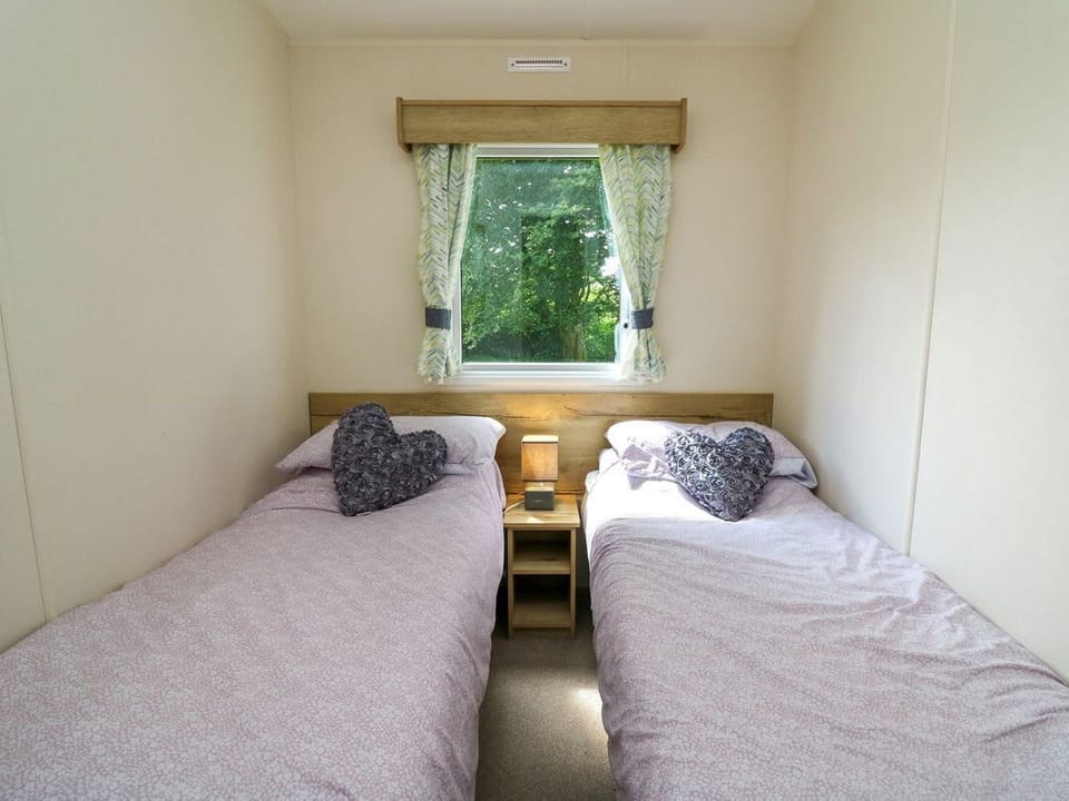 Caravan 6 at Blackmoor Farm near Tenby
