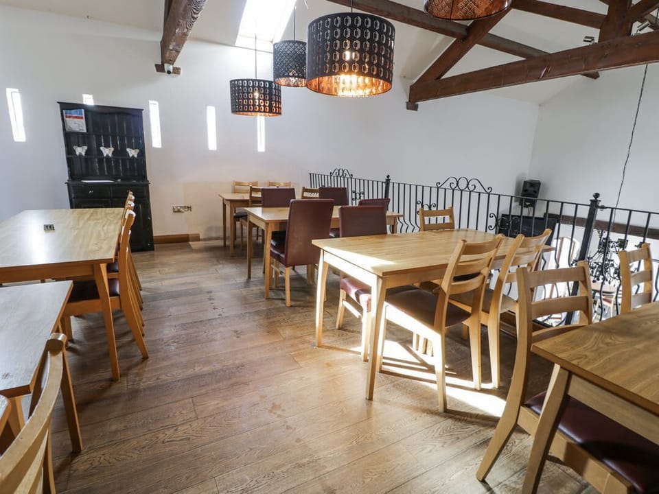 Manor House Gold 2 Bedroom (20C)