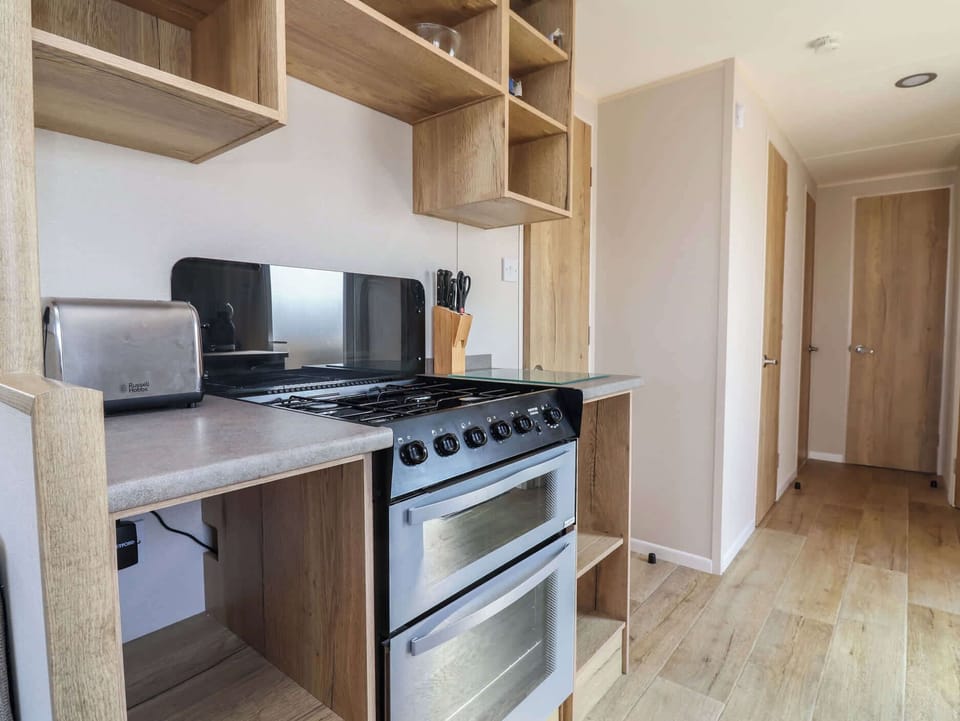 Golden Sands Kinmel Bay - 20528
