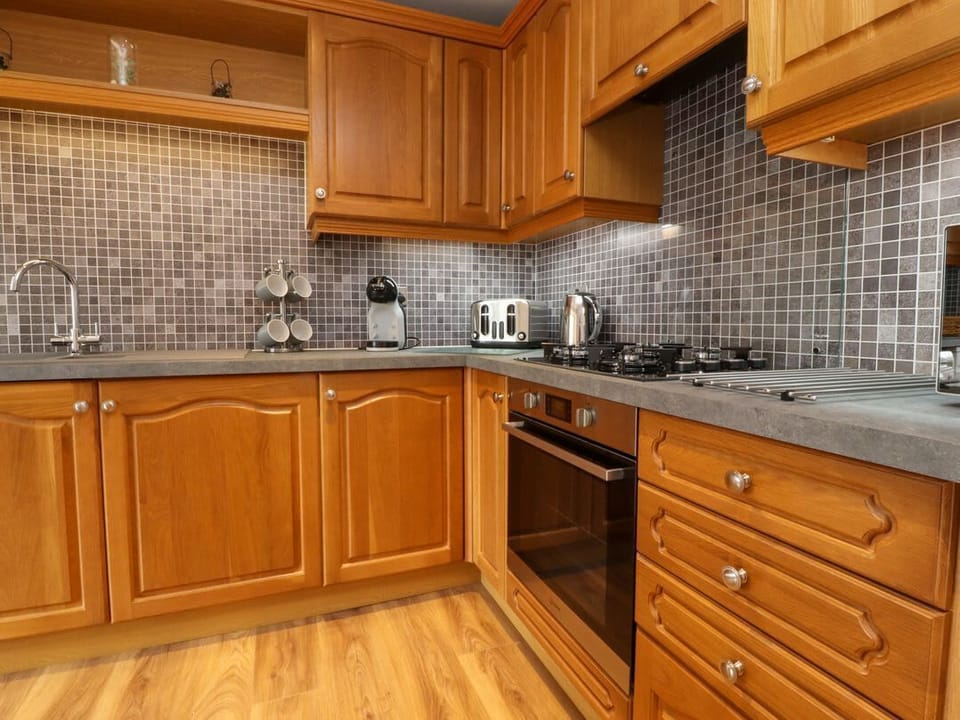 Flat 1, Sandridge Court