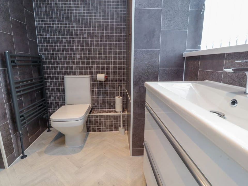 Flat 1, Sandridge Court