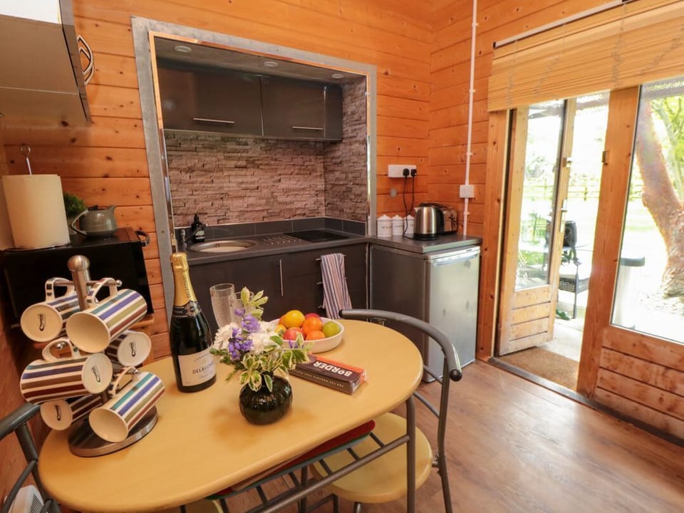 Snape Castle Garden Lodge