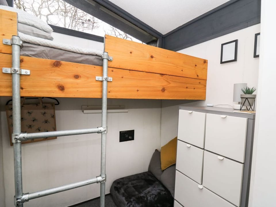 64 Penlan Holiday Park