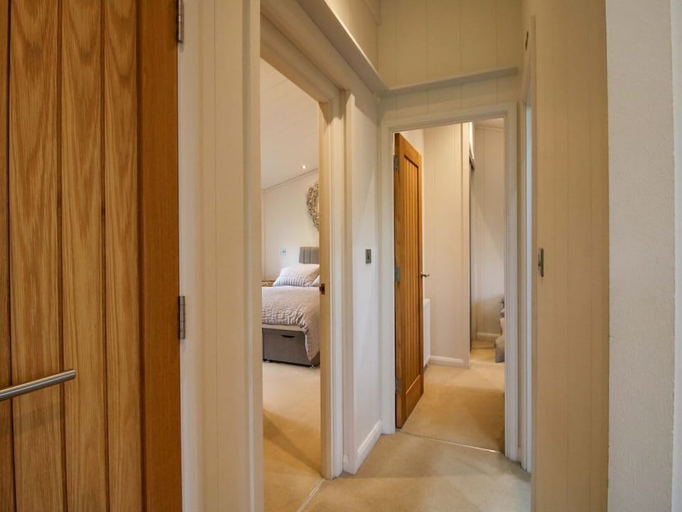 The Hedgerows - Hillview Lodges