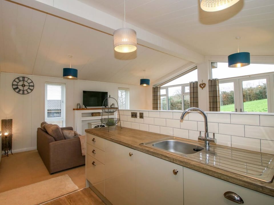 The Hedgerows - Hillview Lodges