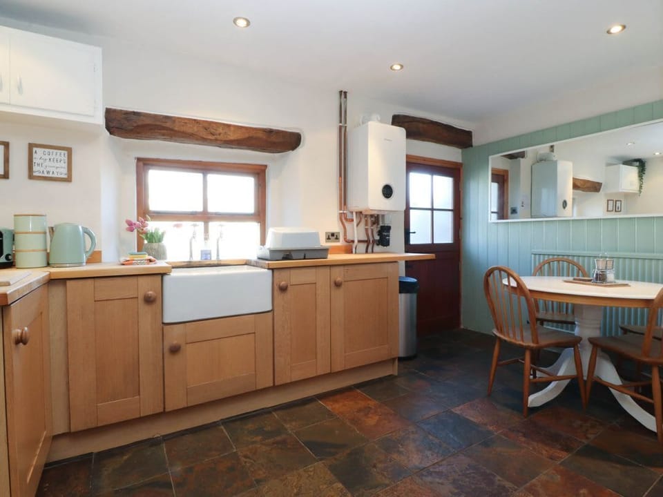 Sunnybrook Cottage