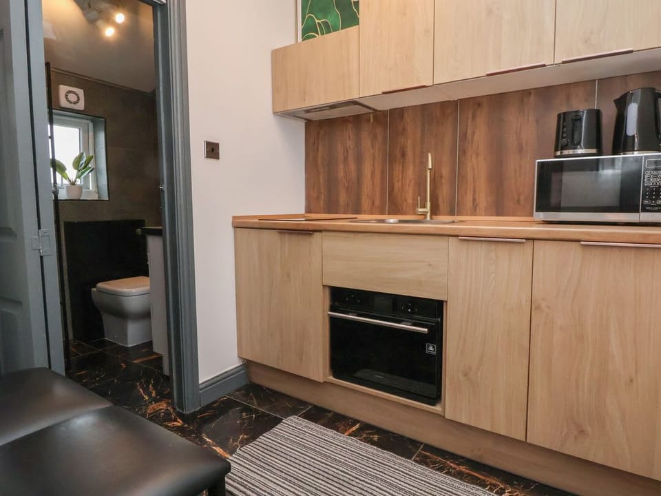 The Cloud Apartment 1