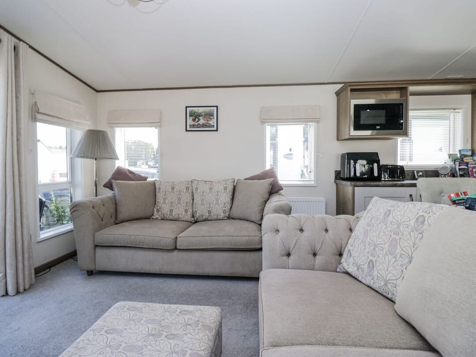Lilac Lodge