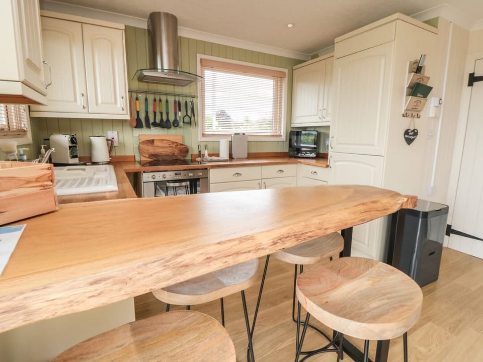 3 Valley View Lodges