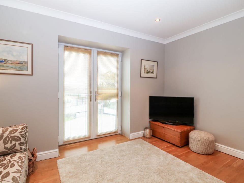 10 Pen Llanw Tides Reach