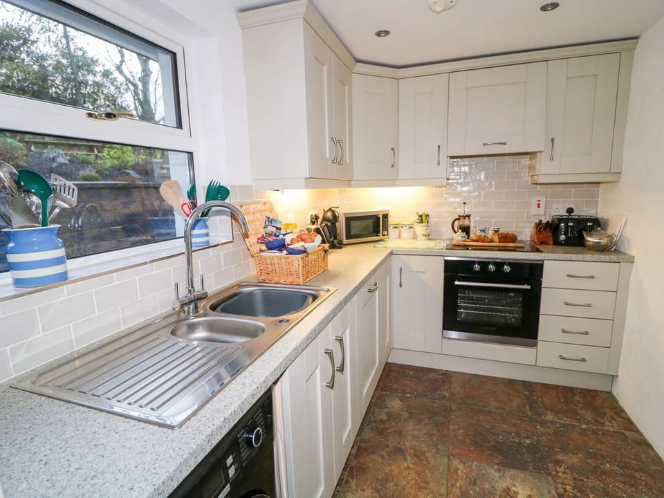 Woodleigh Cottage
