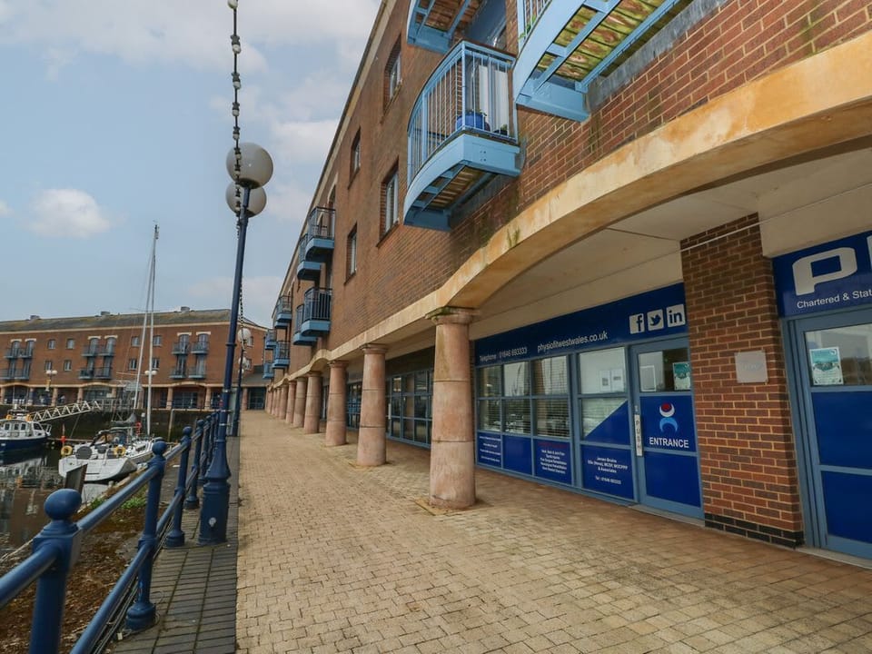 14 Neptune House