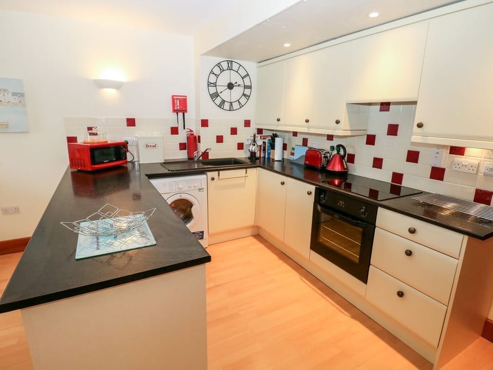 14 Neptune House