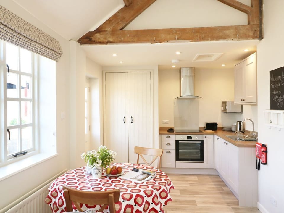 The Apple Shed, Motcombe, Shaftesbury