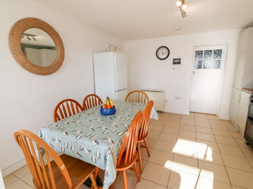 Malltraeth Cottage
