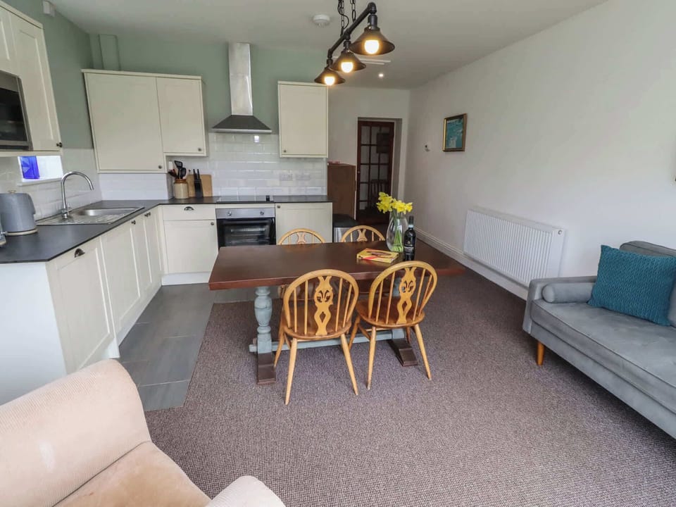 Honeysuckle Cottage