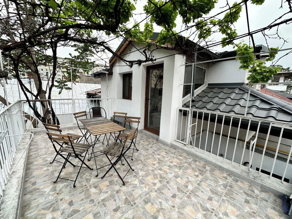 1st floor terrace