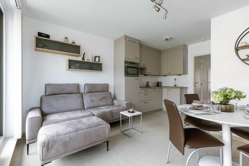 Spacious open living and dining area