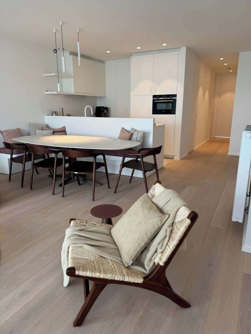 Dining & Kitchen Area
Contemporary dining area seamlessly connected to the fully equipped kitchen.