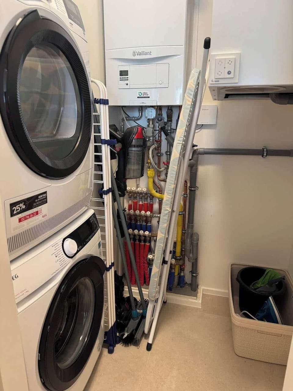 Laundry Room
Convenient in-unit washer and dryer for longer, comfortable stays.