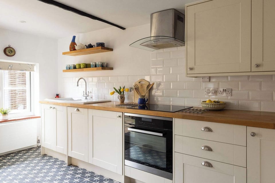 Cook, dine, and gather with ease