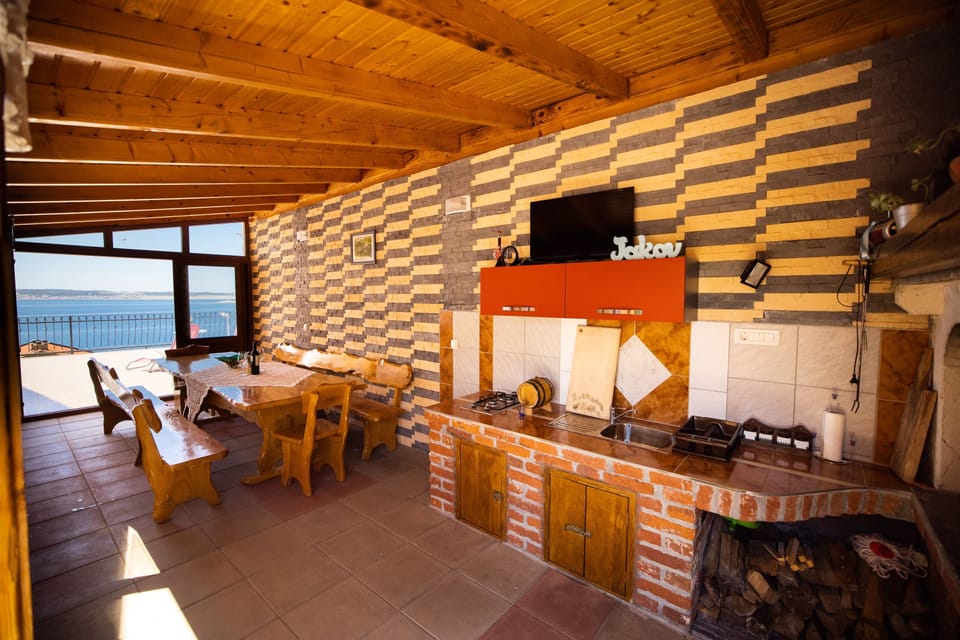Terrace 2