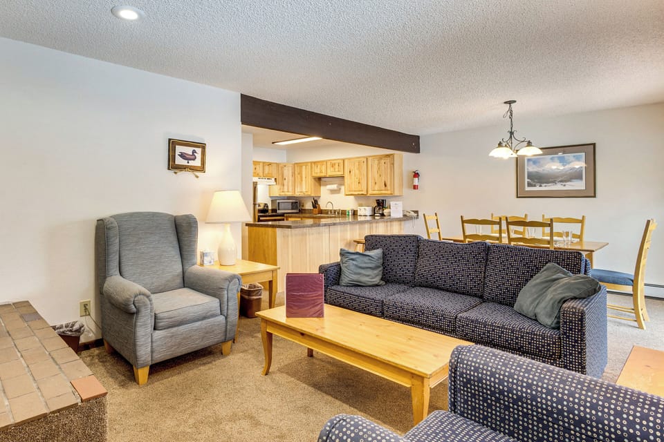 Living Room | Queen Sleeper Sofa | Main Level