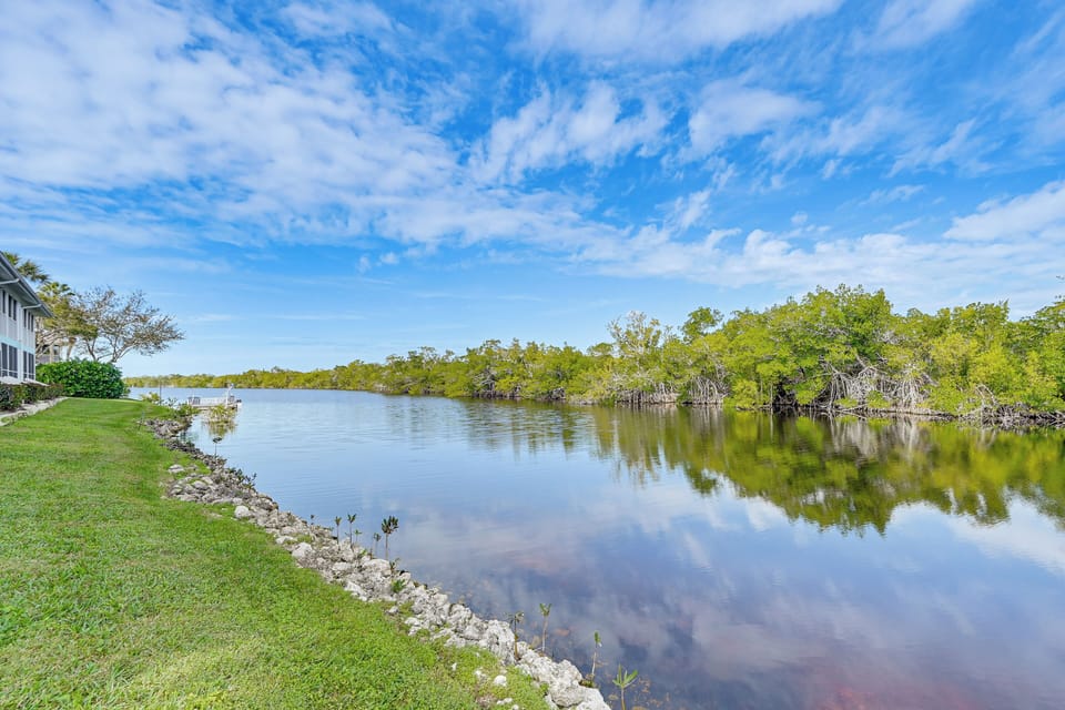 Mainsail 1 Community Amenities