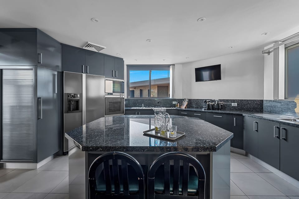 Kitchen 2