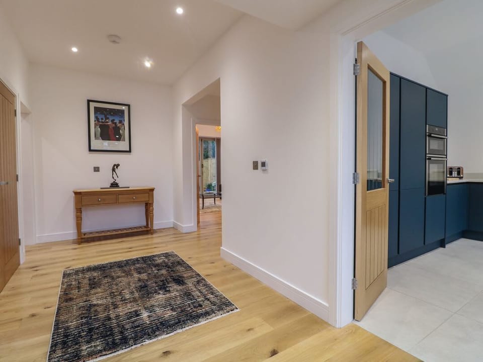 Oakwood Mews