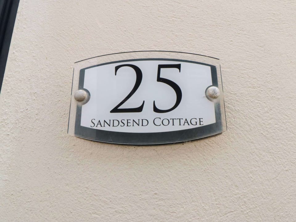 Sands End Cottage