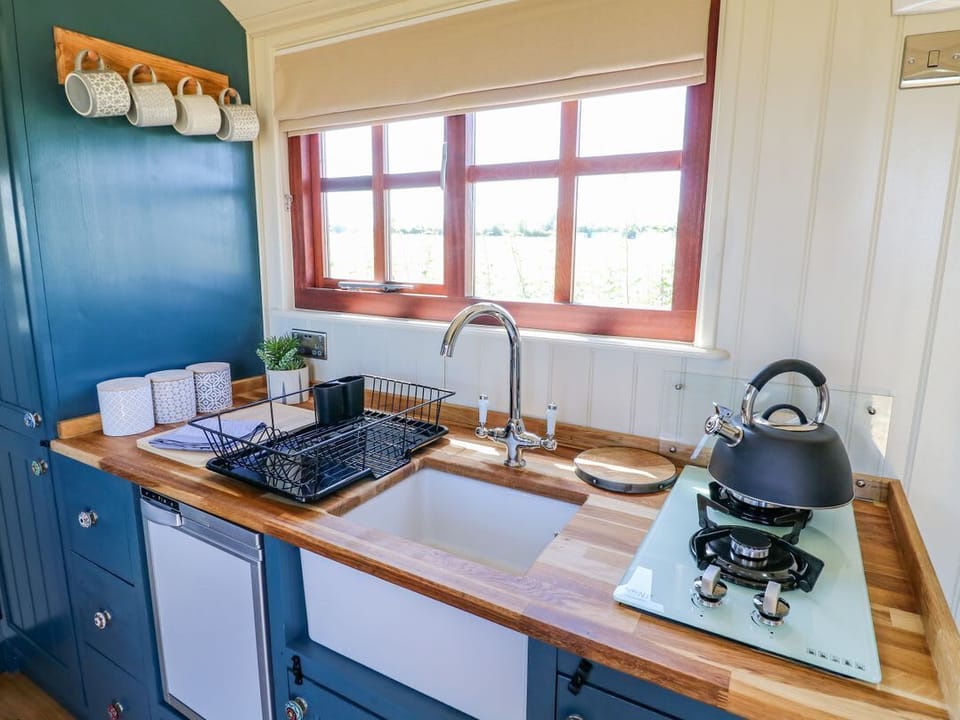 Sweet Caroline Shepherd’s Hut