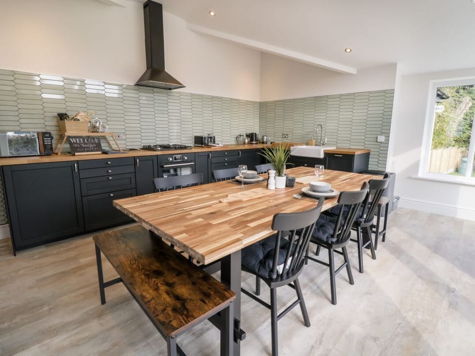 Cooper's Rest (Gorffwysfa Coopers)