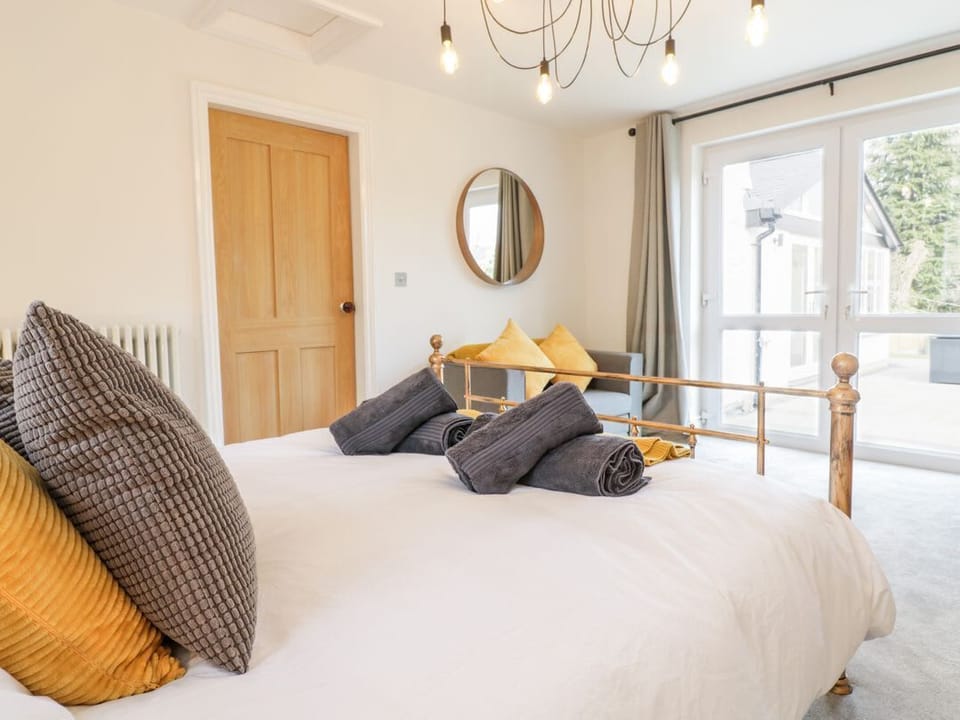 Cooper's Rest (Gorffwysfa Coopers)