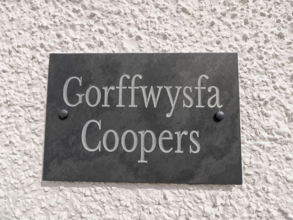 Cooper's Rest (Gorffwysfa Coopers)