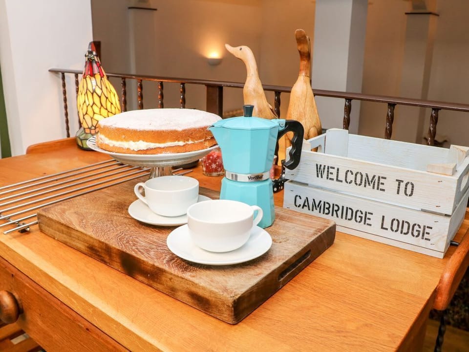 Cambridge Lodge