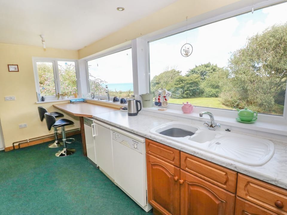 Morfa Isaf Cottage
