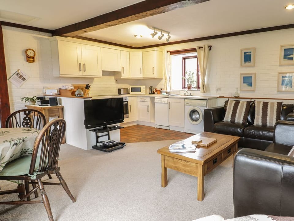 Brunnion Cottage