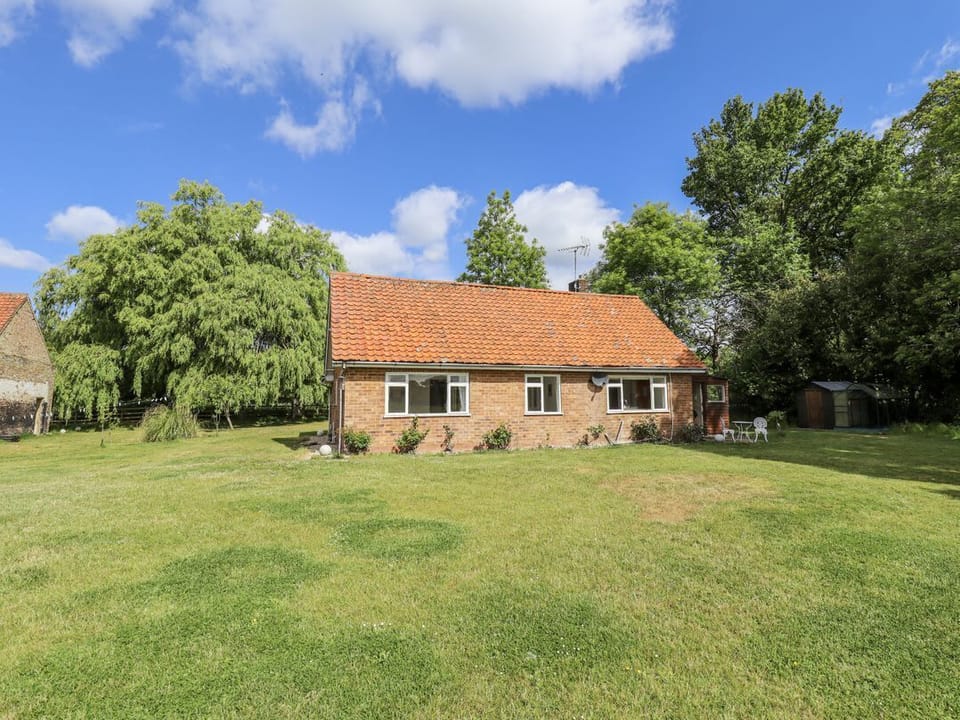 Lake View Cottage