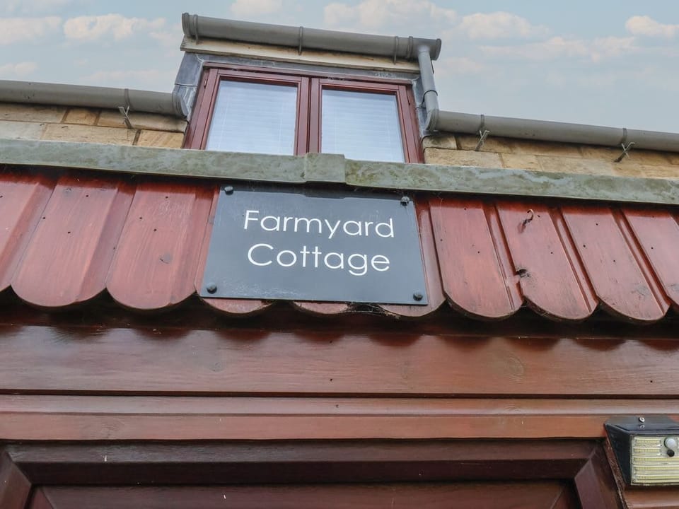 Farm Yard Cottage