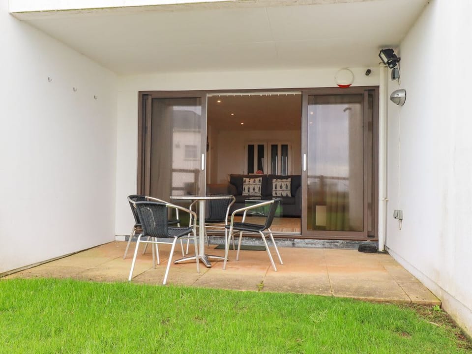 47 Bredon Court