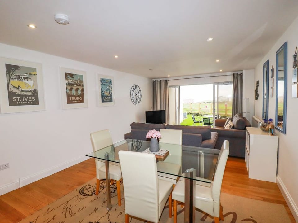 47 Bredon Court