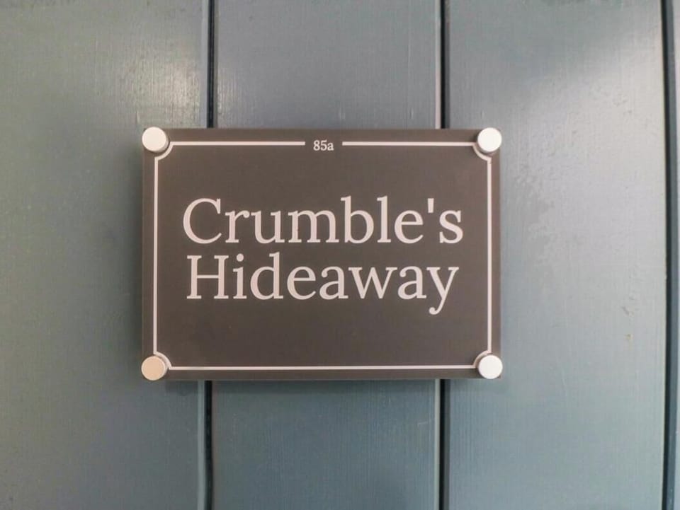 Crumble's Hideaway