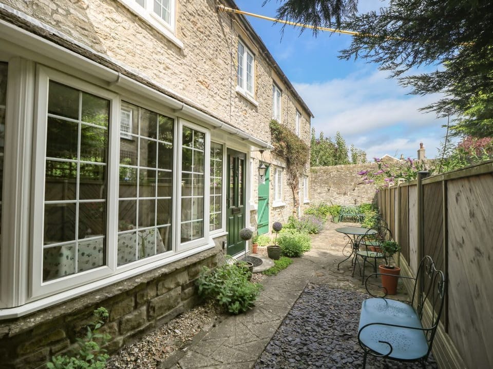 Wedgewood Cottage