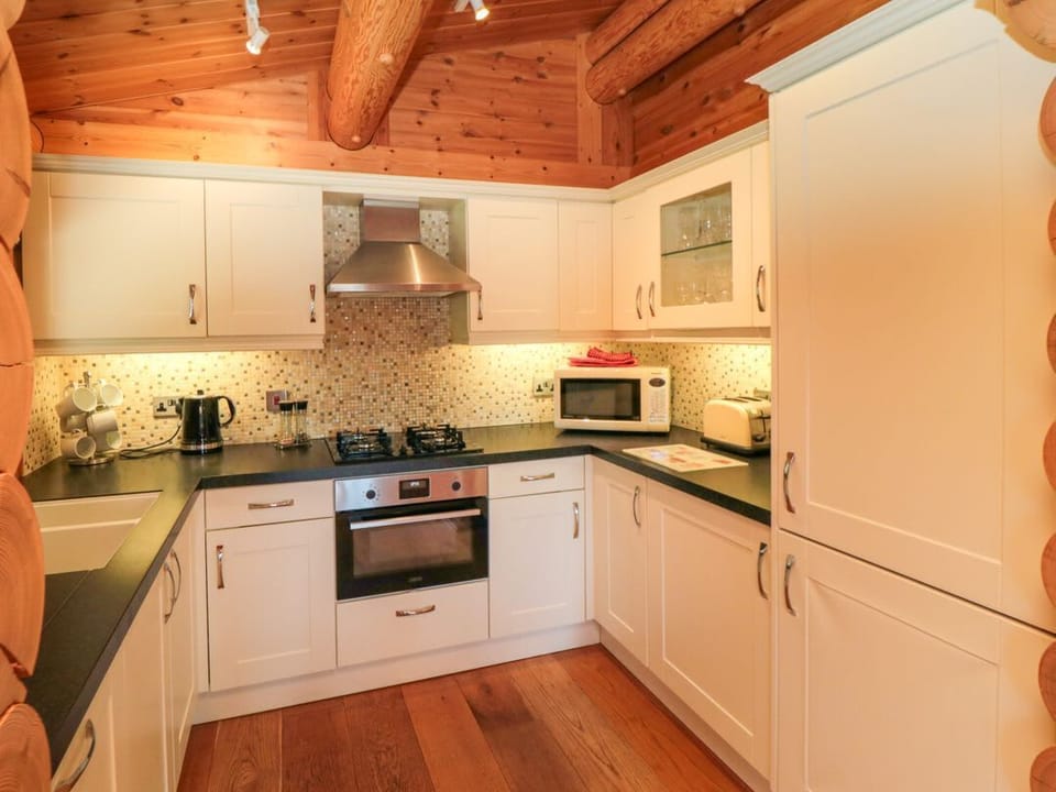 Roseberry Lodge 3