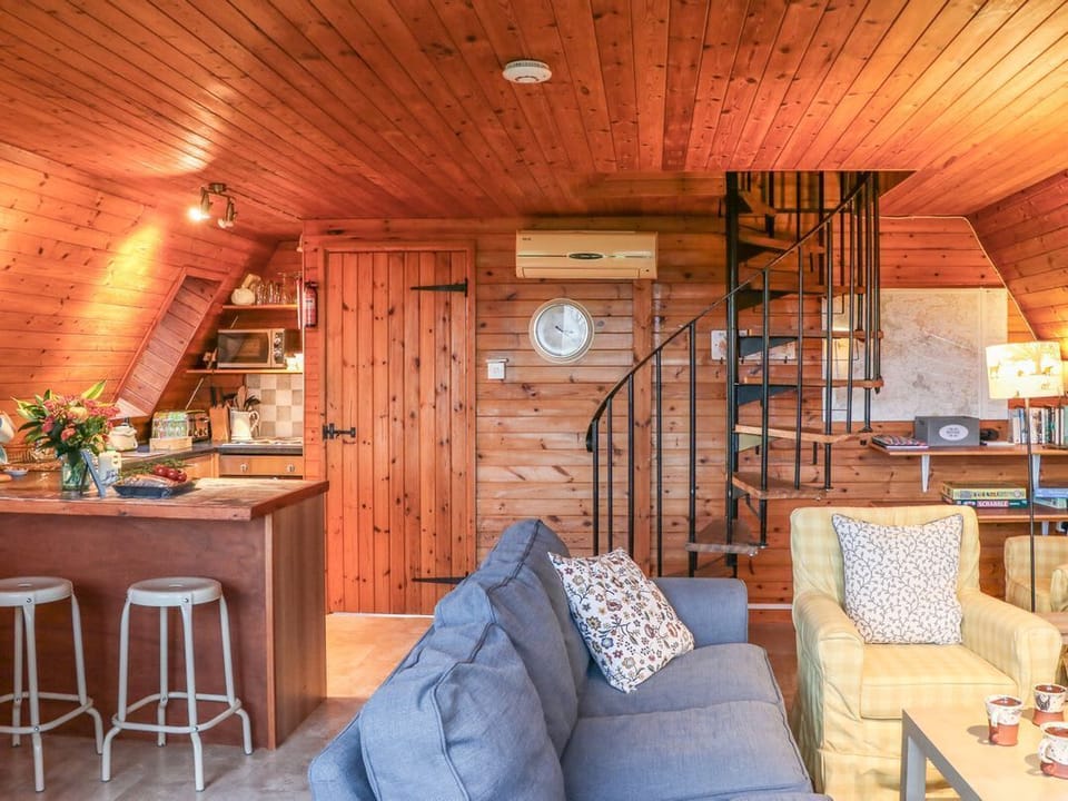 Rose Lodge