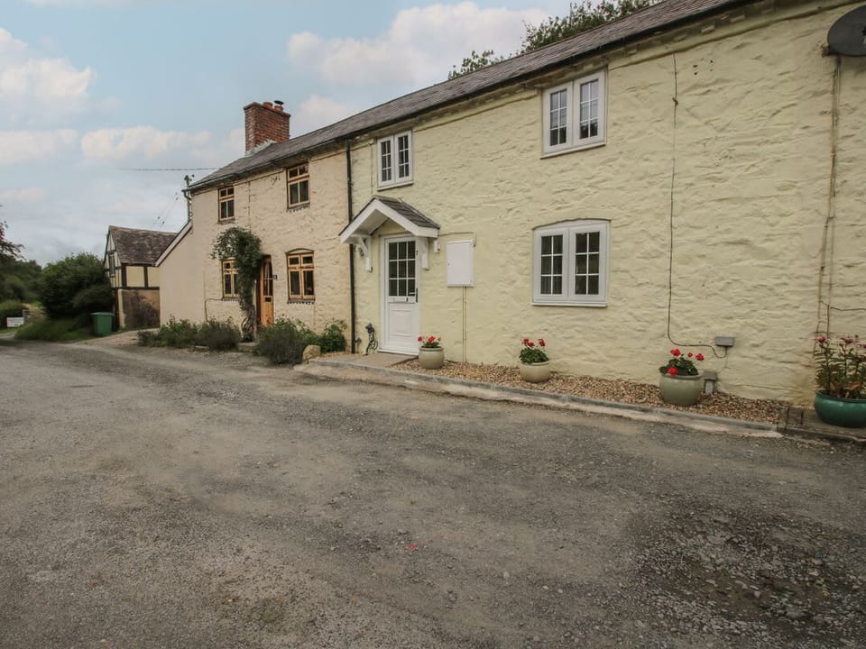 Bluebell's Cottage